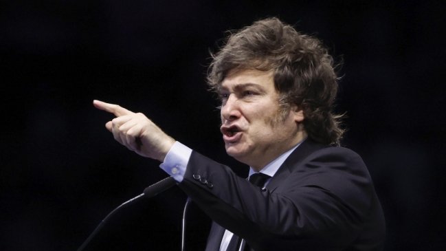 Gobierno argentino ratifica el ajuste fiscal pese a las protestas sociales