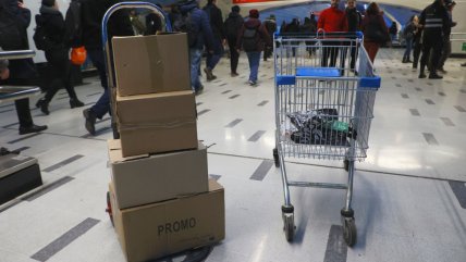  El lunes comienza la prohibición de los carros y yeguas de carga en el Metro  