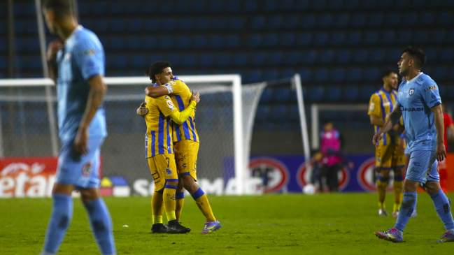 Everton tumbó a Iquique y tomó distancia del descenso en la Liga