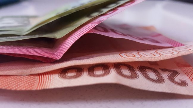 Reajuste del salario mínimo fue despachado en el Congreso