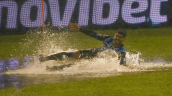 Huachipato vino de atrás y logró un heroico empate ante Palestino bajo la lluvia de Talcahuano