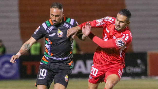 Cobresal y Ñublense firmaron un empate con gusto a poco en El Salvador