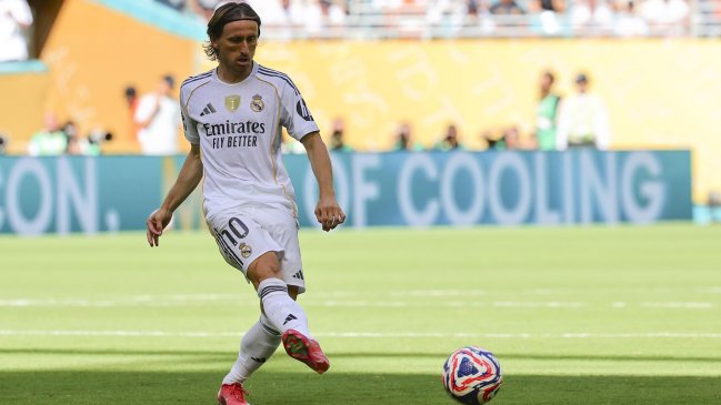 AC Milan confirmó el fichaje de Luka Modric