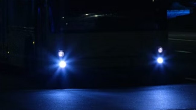 Bus con 30 pasajeros quedó atrapado en ruta Putre-Arica por aguanieve y camión volcado