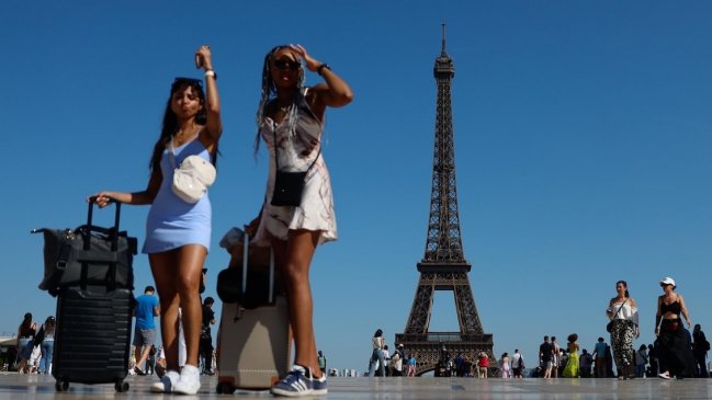 Francia emite alerta en gran parte de su territorio por ola de calor de hasta 40 grados