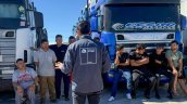 Transportistas varados por nevazones en El Loa reciben ayuda humanitaria