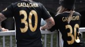 Los Gallagher juntos otra vez: así fue el regreso de Oasis