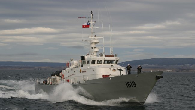 Magallanes: Armada activó operativo por derrame de hidrocarburos en Seno Glacier