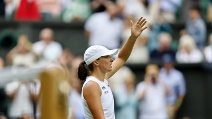   Iga Swiatek tumbó a Danielle Collins y se instaló en octavos de Wimbledon 