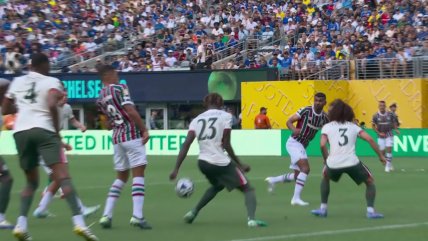   [VIDEO] El polémico penal que desestimó el árbitro a favor de Fluminense ante Chelsea tras revisar el VAR 