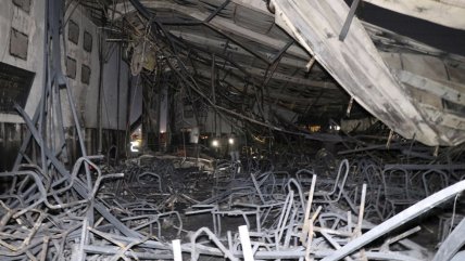 Asfixiados en baños y atrapados en áticos: Incendio en Irak dejó más de 60 muertos Asfixiados en baños y atrapados en áticos: Incendio en Irak dejó más de 60 muertos