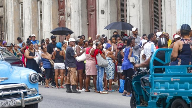 Más de la mitad de los cubanos en edad laboral no trabaja ni busca trabajo