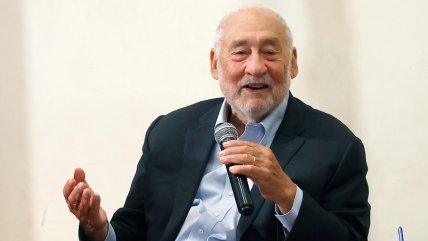   Joseph Stiglitz en Chile: El mundo afronta las consecuencias de la inequidad de EE.UU. 