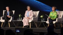 Kast, Jara y Matthei discutieron sobre empleo, seguridad y calidad de sus equipos