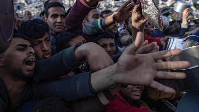 Gobierno de Gaza advirtió que miles de niños están amenazados de muerte si no reciben leche