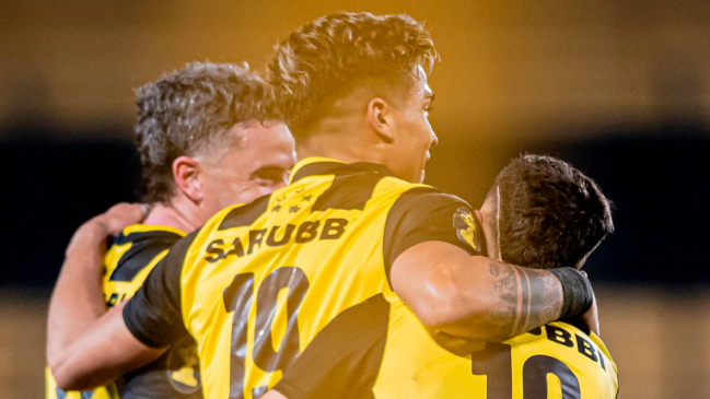 Peñarol celebró una remontada por la liga uruguaya a la espera por Brayan Cortés