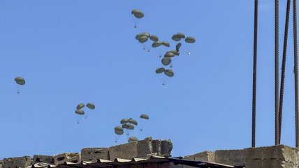   Alemania, España, Francia, Emiratos y Jordania lanzan ayuda desde el aire en Gaza 