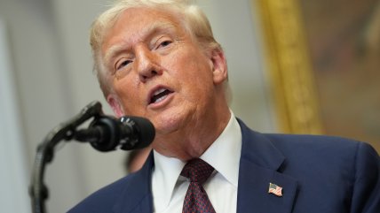  Trump despliega dos submarinos nucleares tras tensión con expresidente ruso  