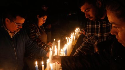  Realizan velatón por mineros desaparecidos en El Teniente  