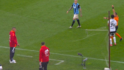   Jorge Almirón sufrió su cuarta expulsión en Colo Colo durante el duelo ante Huachipato 