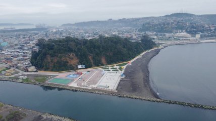 Autoridades inauguraron la primera playa urbana de Talcahuano Autoridades inauguraron la primera playa urbana de Talcahuano