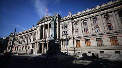 Suprema ordenó investigar a funcionarios judiciales que asistieron a casinos estando con licencia Suprema ordenó investigar a funcionarios judiciales que asistieron a casinos estando con licencia