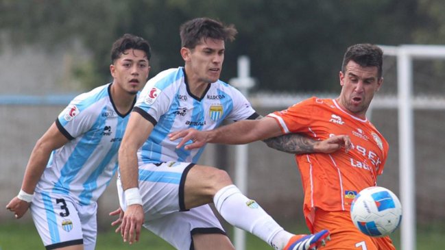 Cobreloa batalló para vencer a Magallanes y quedó al acecho de los líderes en el Ascenso