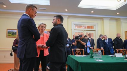   Líderes europeos llegan a la Casa Blanca para reunirse con Trump y apoyar a Zelenski 