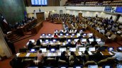Pese a sus dos listas, la derecha tiene la principal opción de lograr mayoría, según experto