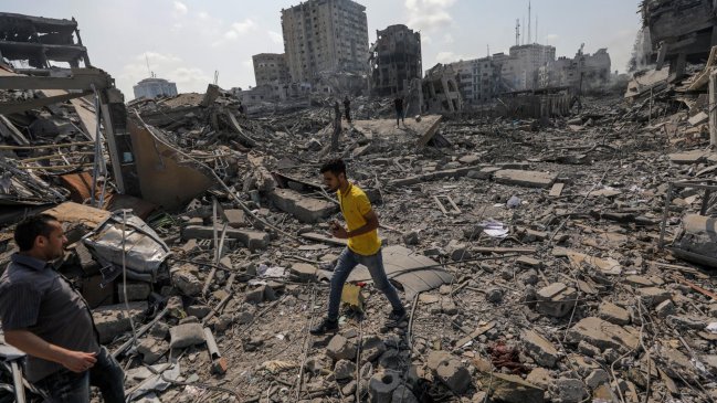 Israel mata a más de 60 gazatíes en un día, y los muertos se aproximan a los 62.700