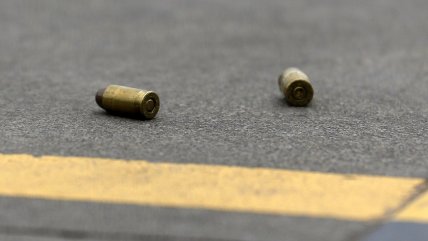  Víctima repelió encerrona tras quitarles el arma a delincuentes en Lo Espejo 