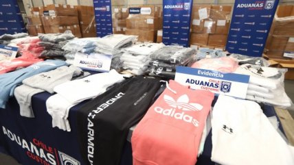 Incautan más de 5 mil prendas falsas marca Nike, Puma y Under Armour Incautan más de 5 mil prendas falsas marca Nike, Puma y Under Armour