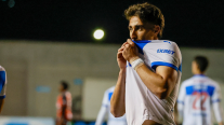Diego Valencia lideró la victoria de Universidad Católica ante Limache en Quillota