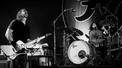   Foo Fighters volvió a los escenarios con íntimo show y nuevo baterista 