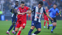 La U no aprovechó la superioridad numérica y empató ante Alianza Lima en la Sudamericana