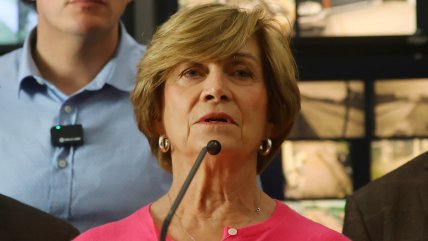 Matthei quiere defensorías gratuitas para militares, policías y víctimas de delitos  