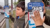 Niño con discapacidad visual denunció mal estado de señalética en braille