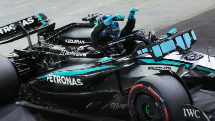   George Russell sorprendió al firmar la 