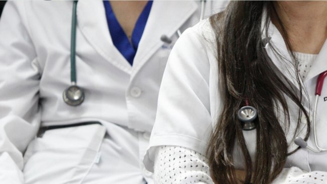 Investigan femicidio frustrado de pediatra en Calama: Fue encontrada grave en su casa