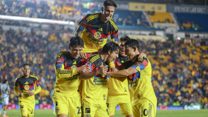   Dávila sumó minutos en la goleada de América al Santos Laguna de Barticciotto 