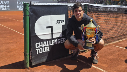   Los festejos de Cristian Garin tras conquistar el Challenger de Antofagasta 