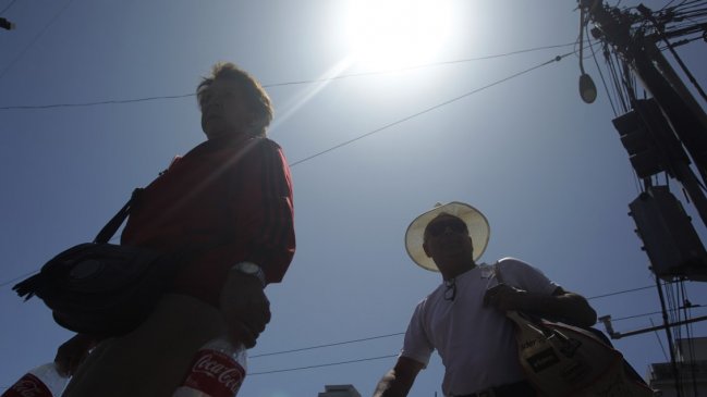Temperaturas volverán a los 30 grados esta semana en Santiago