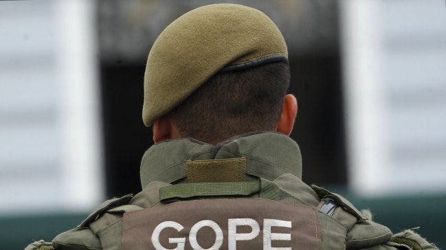 Dos sujetos fueron detenidos por narcotráfico en Pangupulli: Se incautó un AK-47