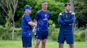 Lucas Barrios fue oficializado como el nuevo entrenador de Sportivo Luqueño