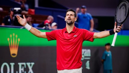   Djokovic dejó atrás sus problemas físicos para avanzar a semifinales en Shanghái 