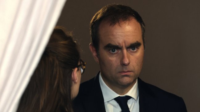 Crisis en Francia: Macron volvió a nombrar al renunciado Lecornu como primer ministro