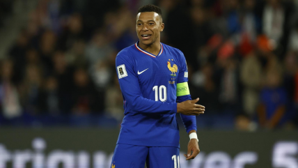   Kylian Mbappé brilló con gol y asistencia en triunfo de Francia sobre Azerbaiyán por las Clasificatorias 
