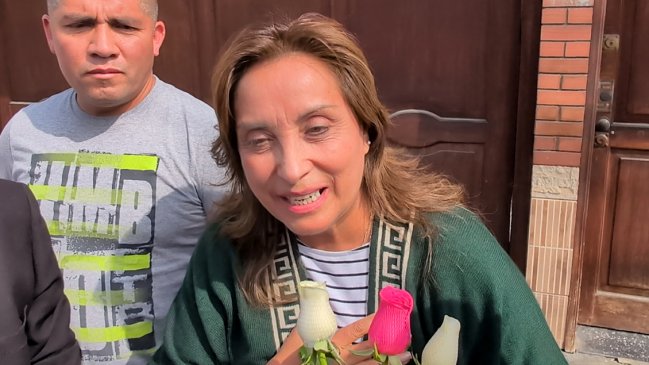 Boluarte le deseó