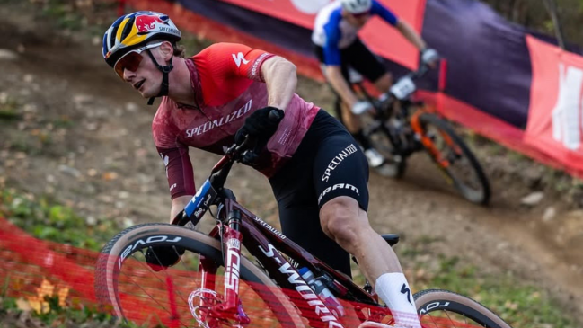 Martín Vidaurre se quedó con el subcampeonato mundial de mountainbike