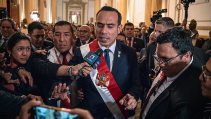   Presidente de Perú agradeció servicios a ministros de Boluarte y prometió gabinete 